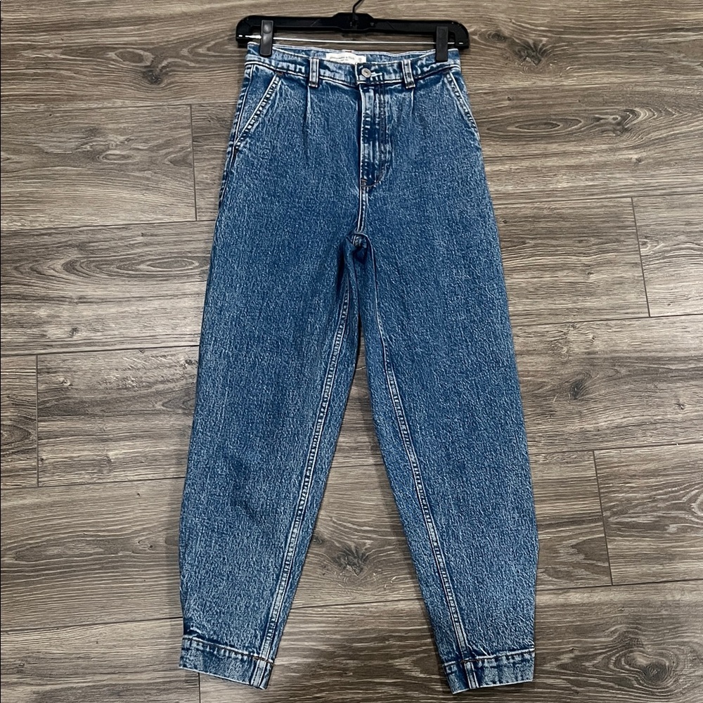 Abercrombie & Fitch Ultra High Rise Blue Jeans